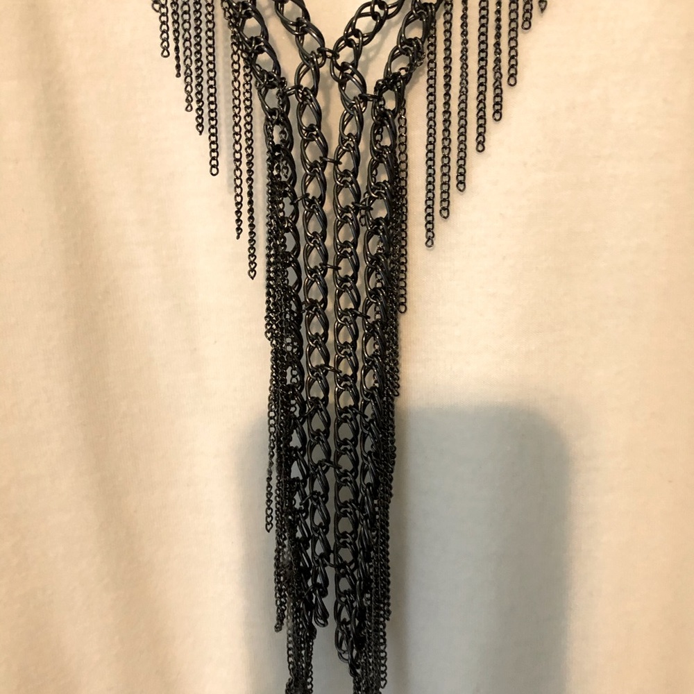 NEW 22” Beautiful Metal “Feather” Necklace